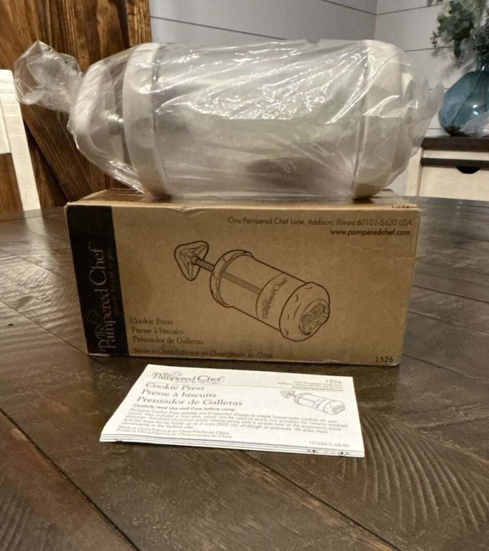Pampered Chef Cookie Press Model 1526